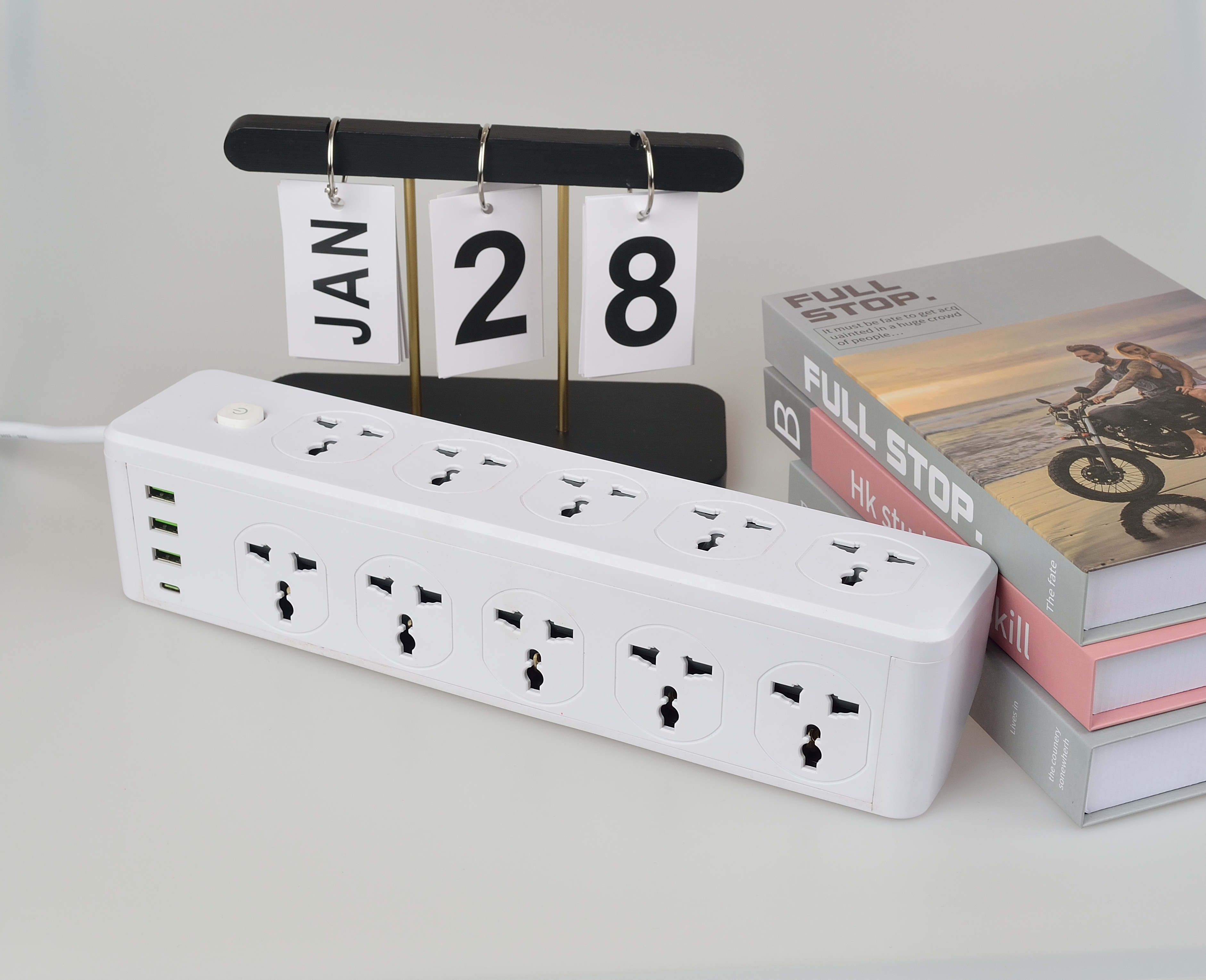 25W Fast charge power sockets 10AC sockets with 3USB +TYPE C port 